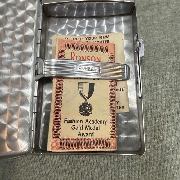 Vintage Ronson Pal Cigarette Case & Lighter Combo Black Purple Flowers Design - Picture 6 of 13